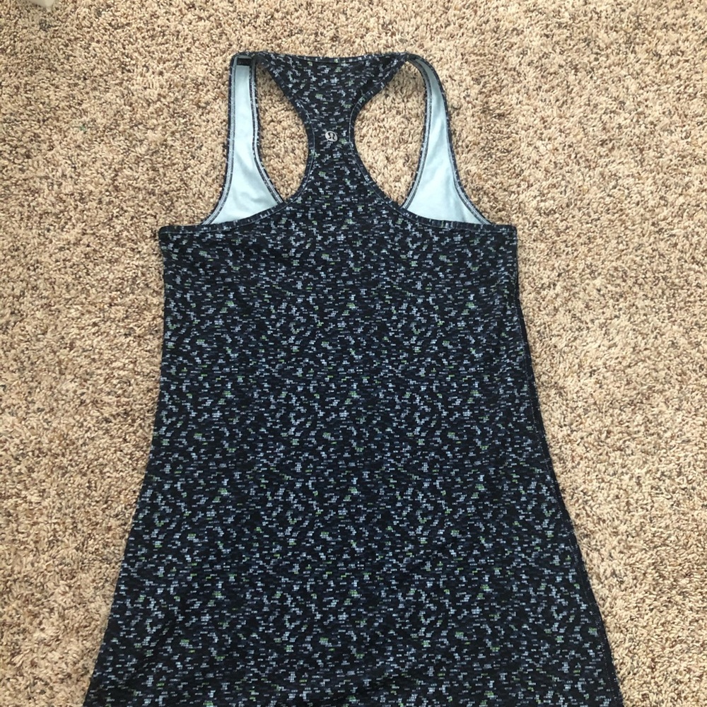 Lululemon tank